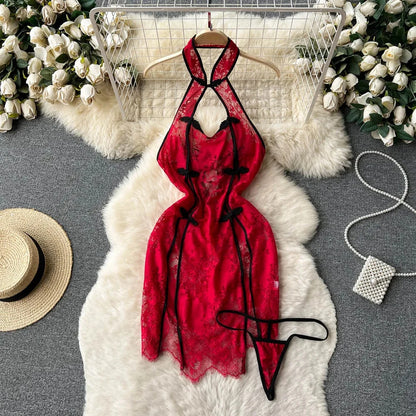 Rêve de Noël – Robe Sexy Rouge en Velours avec Col Halter et Détails en Fourrure