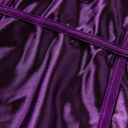 Luxe Sauvage – Robe Courte Sexy à Dos Nu avec Ceinture Croisée pour Femme – Parfaite pour Soirée, Fête et Club